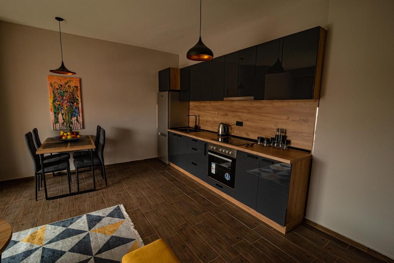 E&S Luxury Suite Apartments Ohri Dış mekan fotoğraf