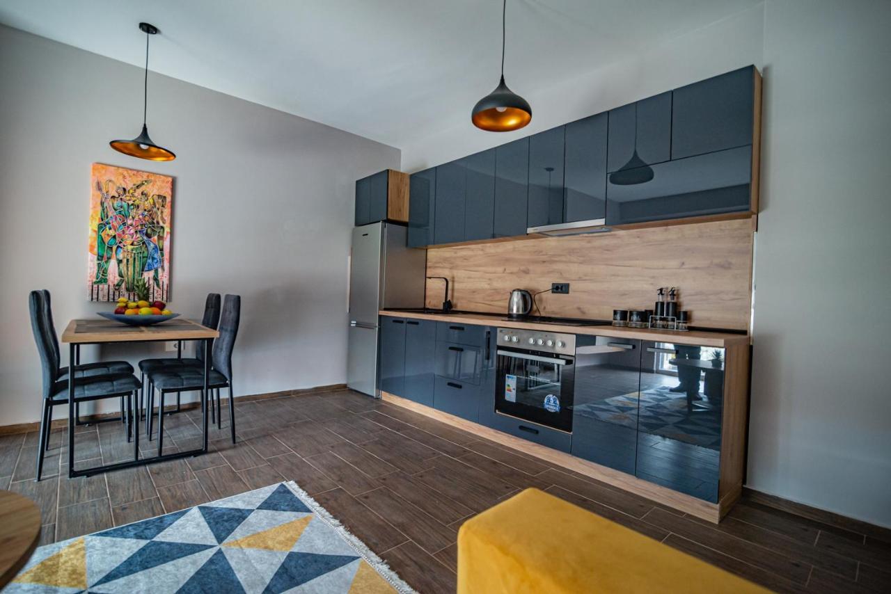 E&S Luxury Suite Apartments Ohri Dış mekan fotoğraf